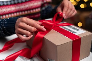 pick and pack supply chain management at christmas