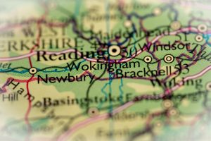 Wokingham on a map showing it's road networks and fulfilment routes to nearby towns.